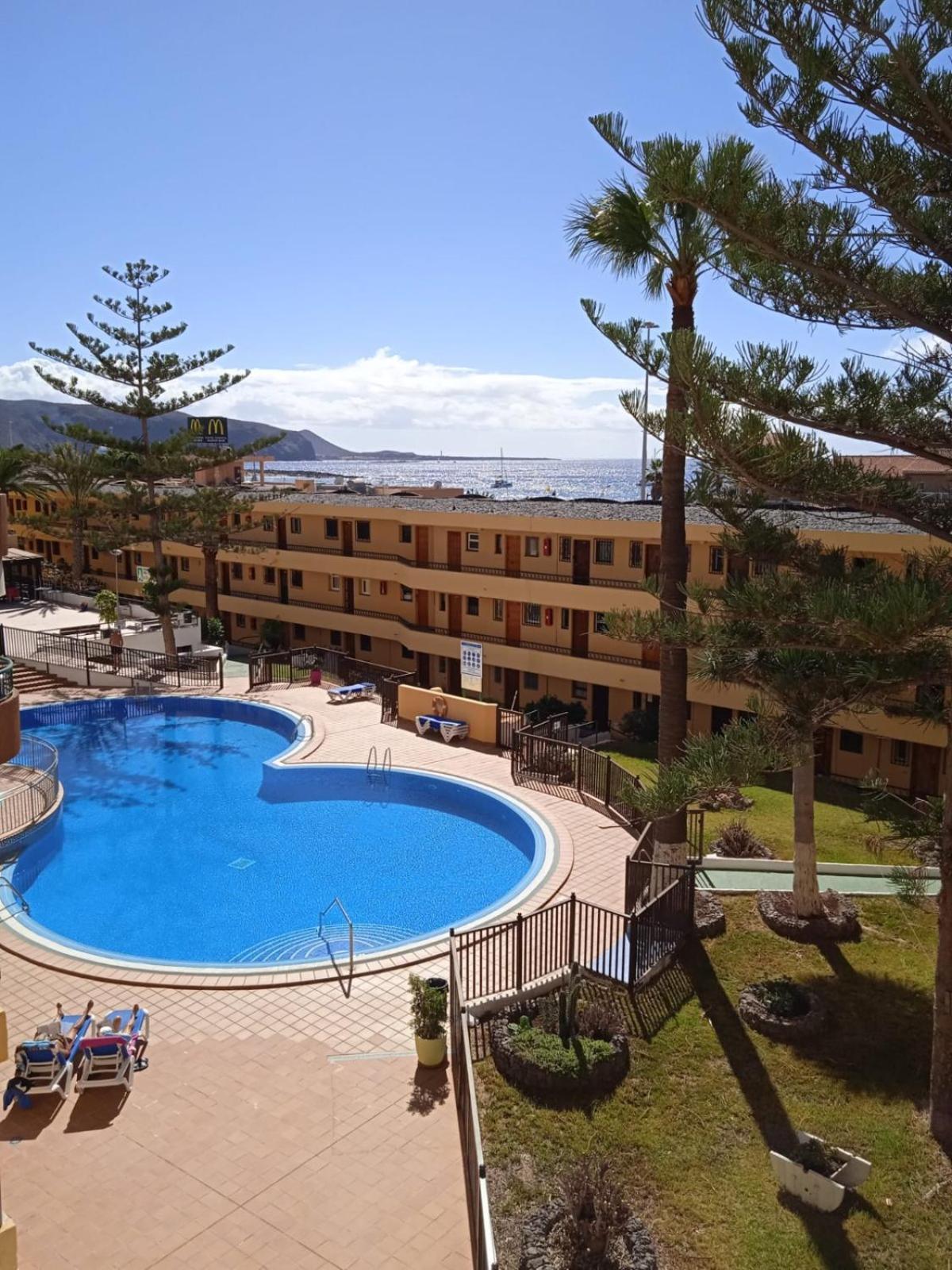 Firstline Apartment Los Cristianos Arona  Εξωτερικό φωτογραφία