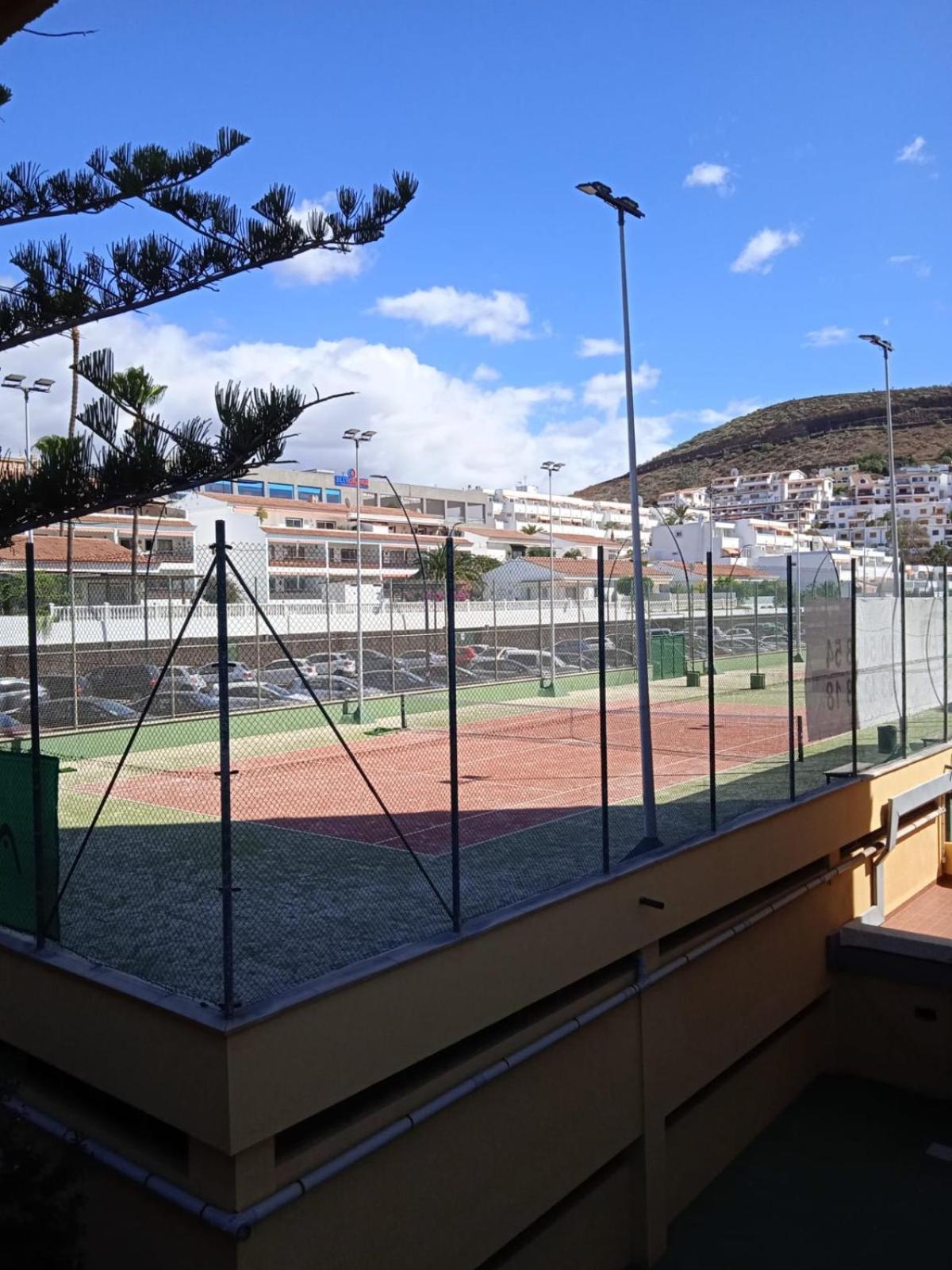 Firstline Apartment Los Cristianos Arona  Εξωτερικό φωτογραφία
