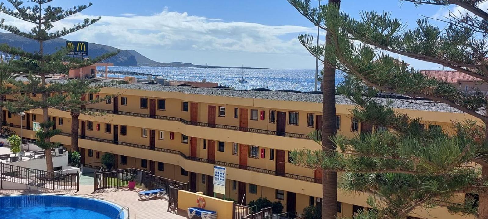 Firstline Apartment Los Cristianos Arona  Εξωτερικό φωτογραφία